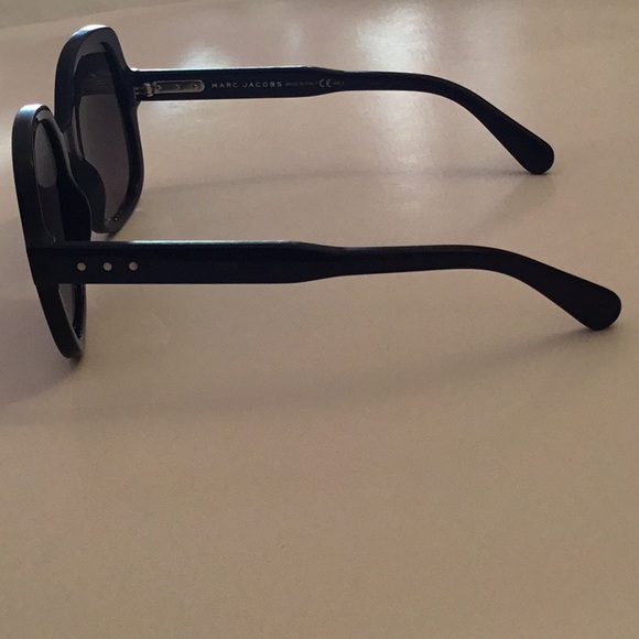 MARC JACOBS BLUE SUNGLASSES - Picture 6 of 8